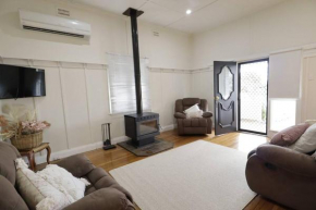 Manor Cottage, Tenterfield